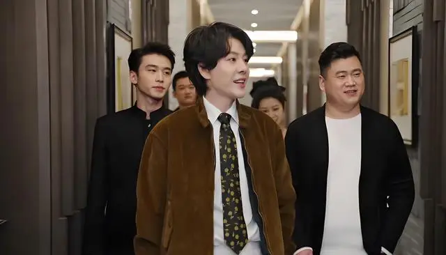 《蜜语纪》中餐厅重开引冲突，段翱翔挖主厨断咸肉供应遭反制 | 相关图片