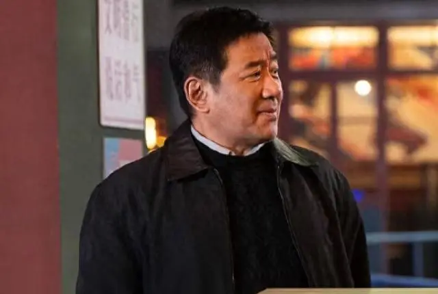 《方圆八百米》陈辉父亲遭诬停职，高松格真实身份揭晓 | 资讯配图