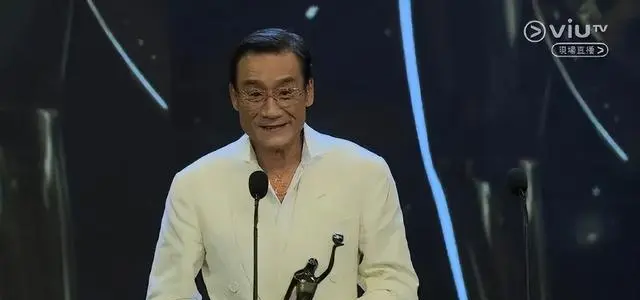 廖子妤凭《像我这样的爱情》获金像奖影后，梁家辉第五次封帝 | 现场图