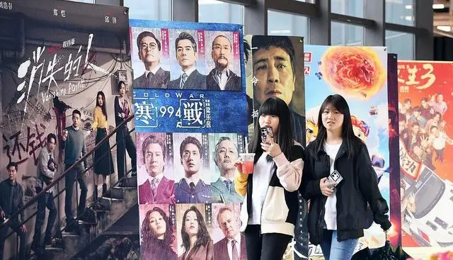 2026五一档票房破5亿元，放映场次创新高，多地联合发放超3.5亿元观影补贴 | 现场图