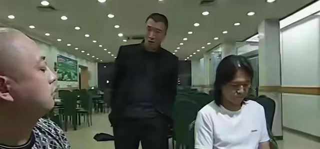 刘华强与阿豪角色对比引发观众对黑道叙事情商逻辑讨论 | 资讯配图